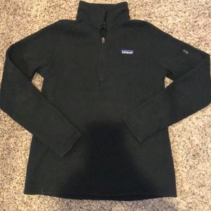 Black Patagonia quarter zip fleece jacket